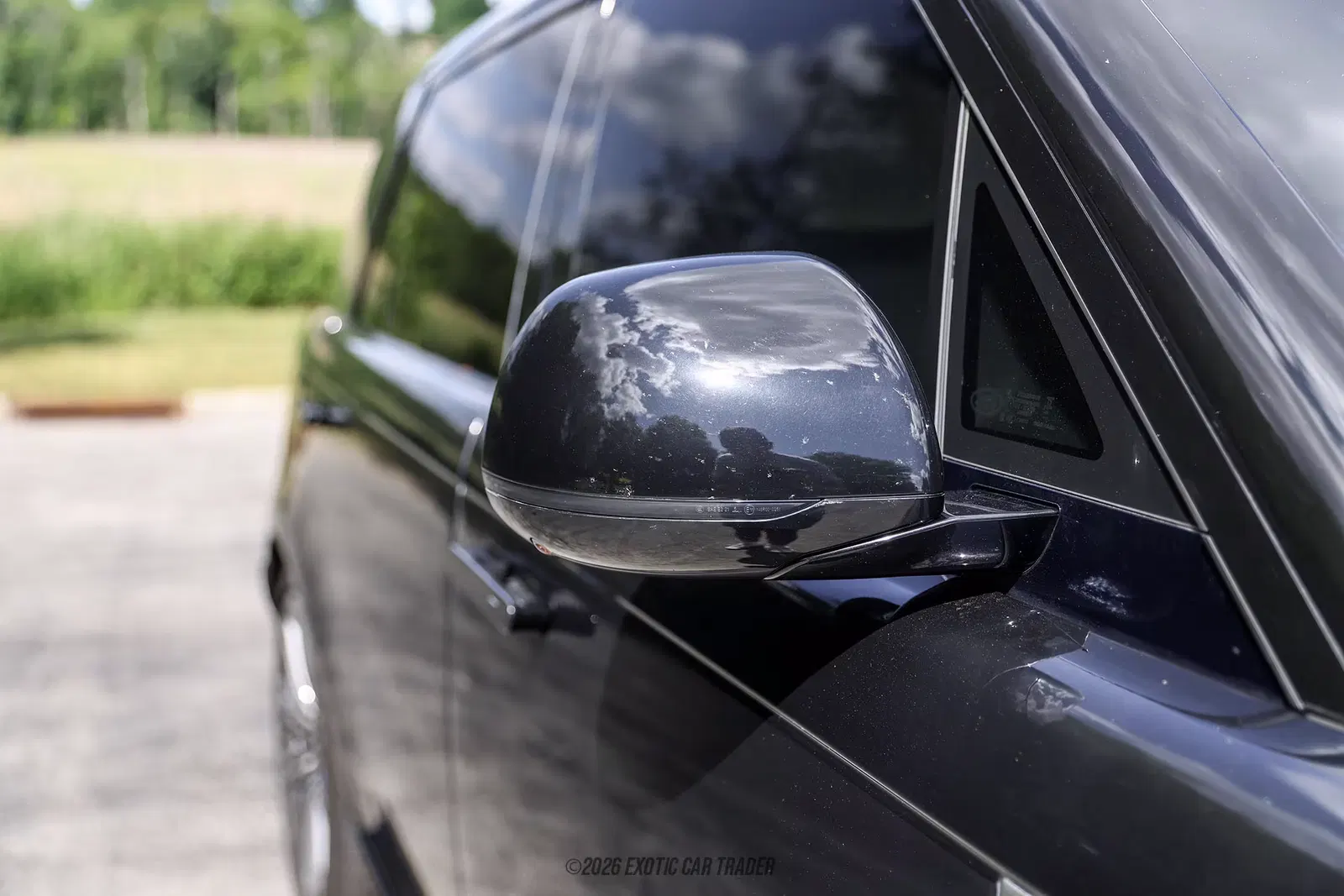 2025 Land Rover Range Rover SE LWB P530