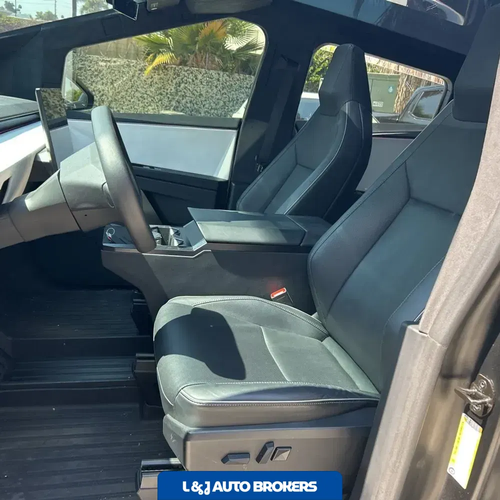 2024 Tesla Cybertruck Base