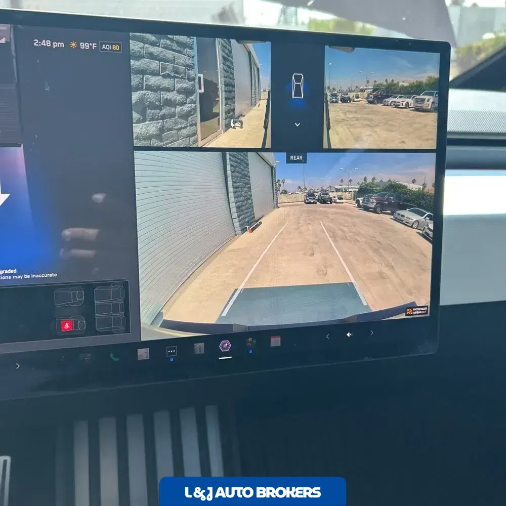 2024 Tesla Cybertruck Base