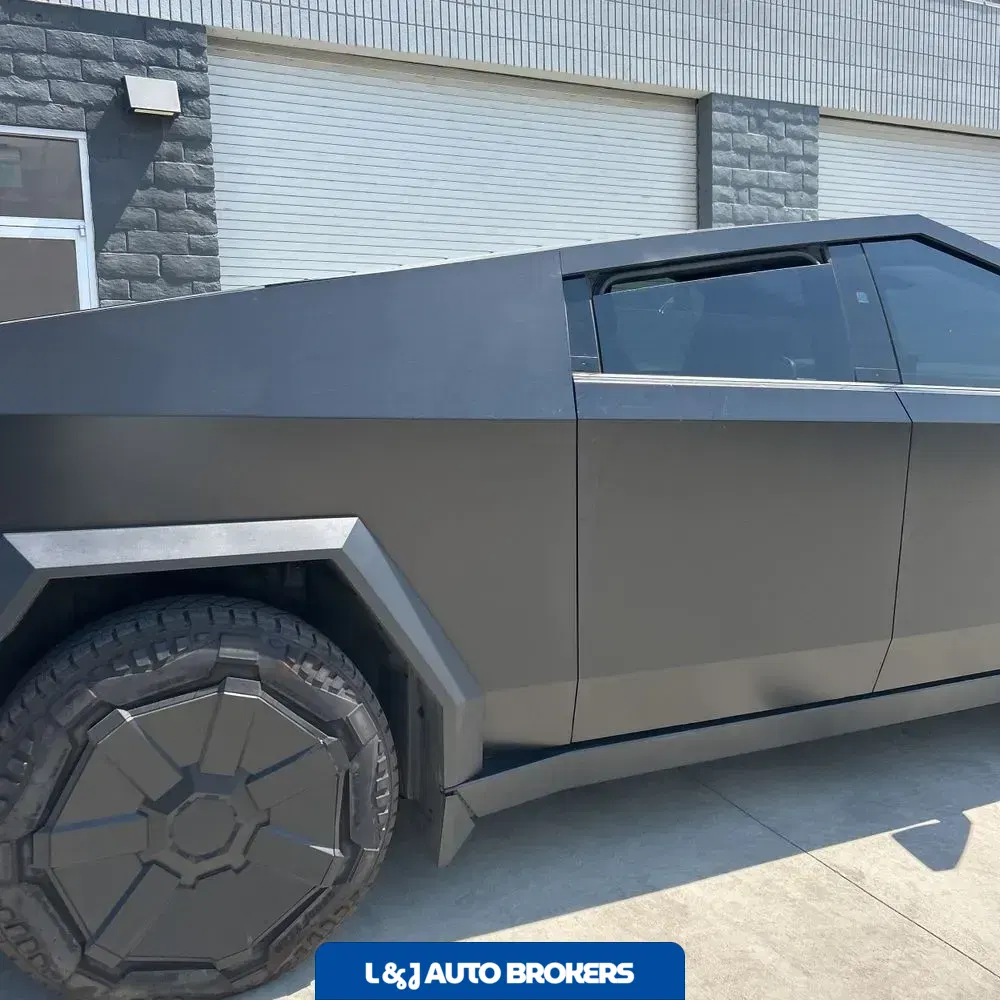 2024 Tesla Cybertruck Base