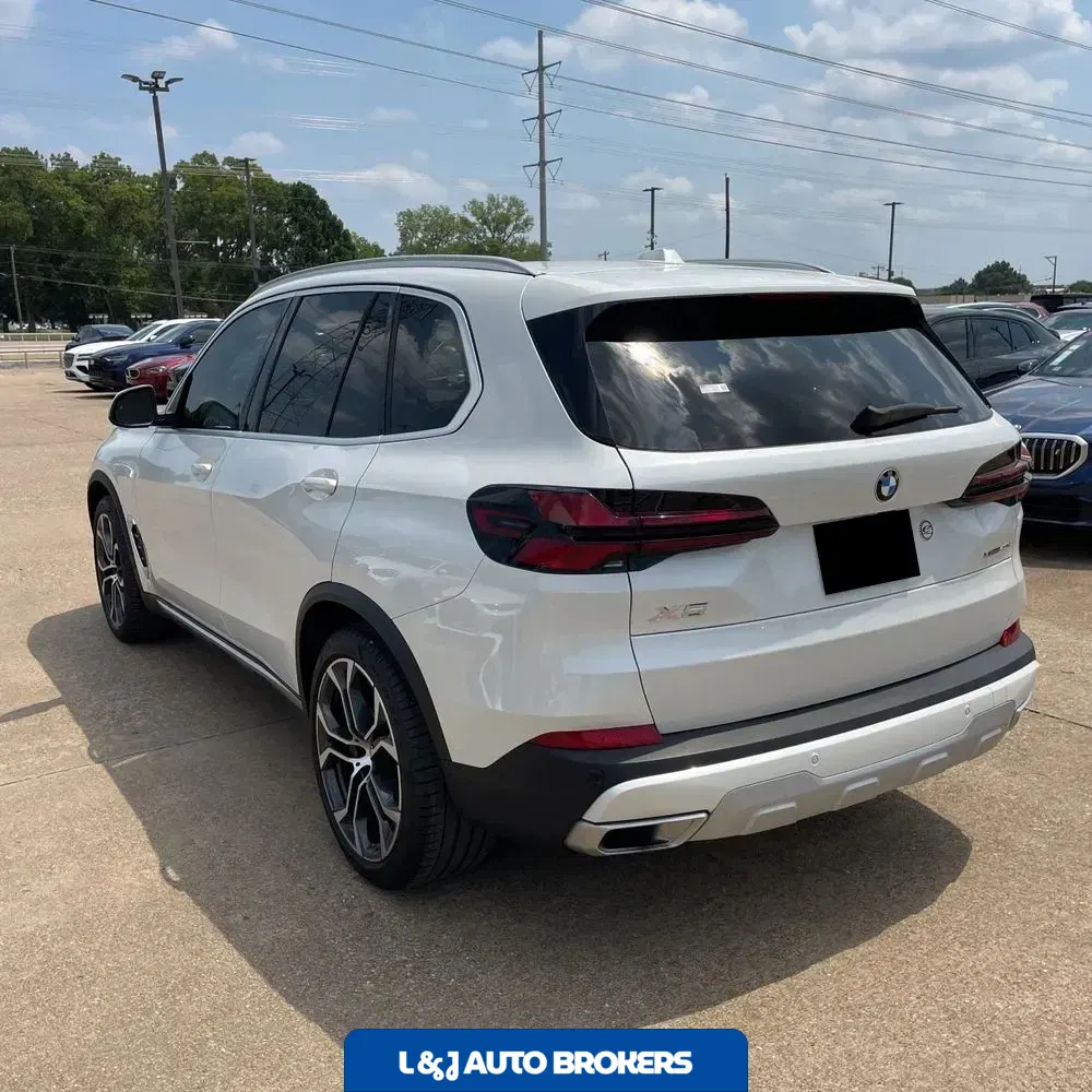 2025 BMW X5 XDrive40i