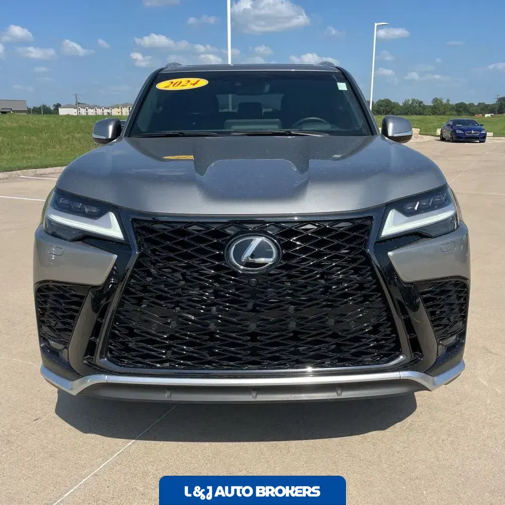 2024 Lexus LX 600 F SPORT Handling