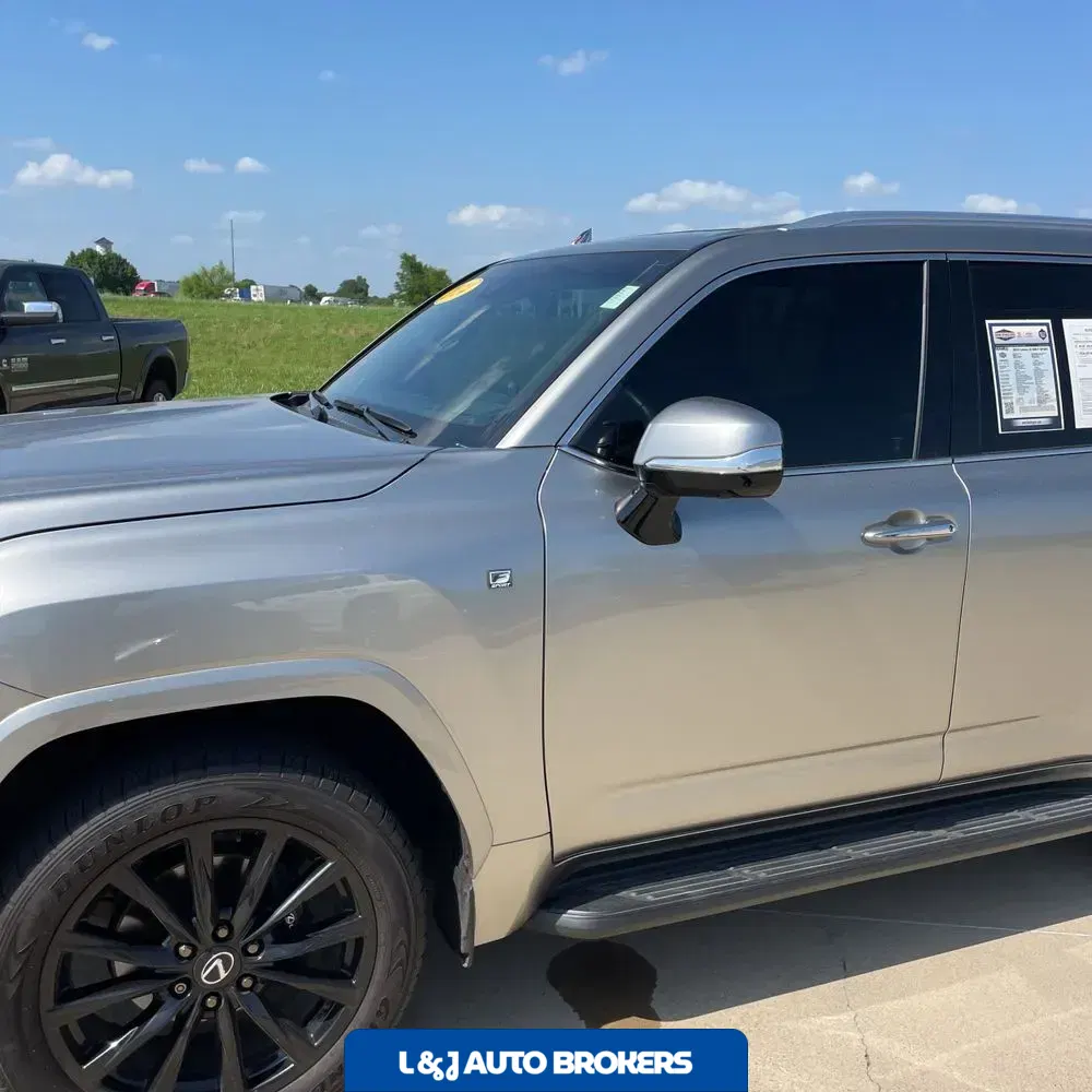 2024 Lexus LX 600 F SPORT Handling