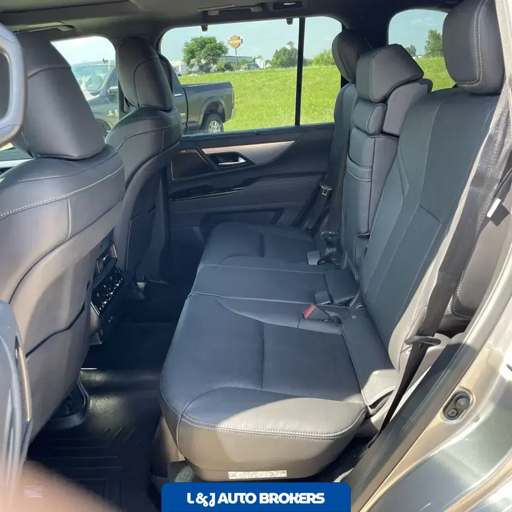 2024 Lexus LX 600 F SPORT Handling