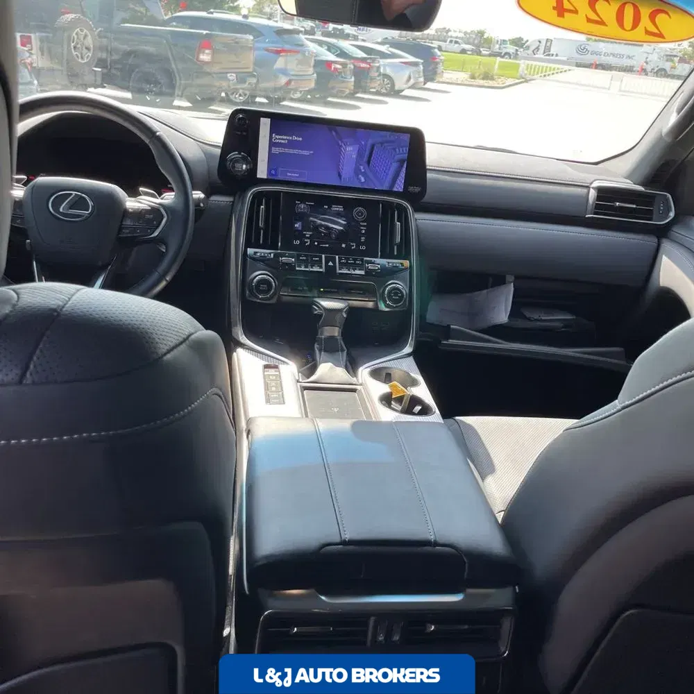 2024 Lexus LX 600 F SPORT Handling