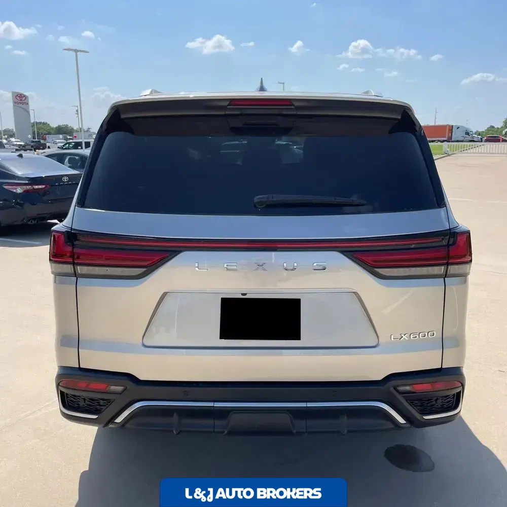 2024 Lexus LX 600 F SPORT Handling