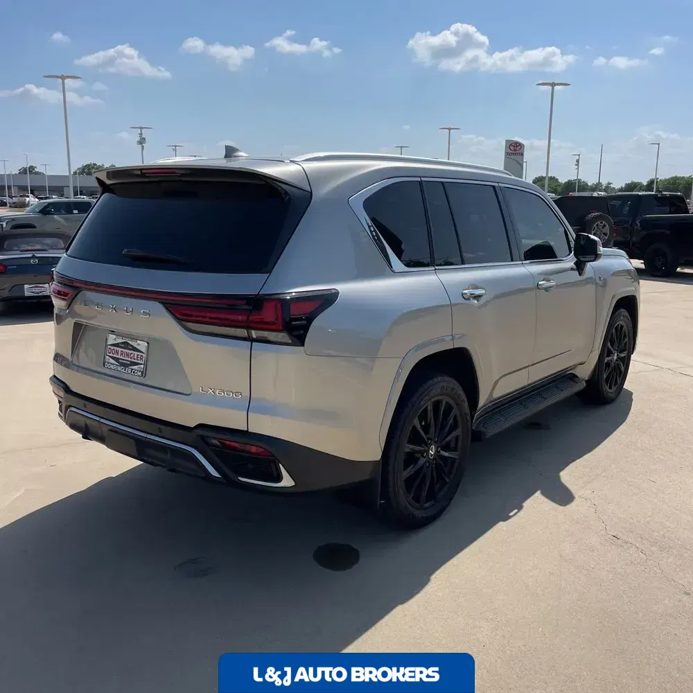 2024 Lexus LX 600 F SPORT Handling