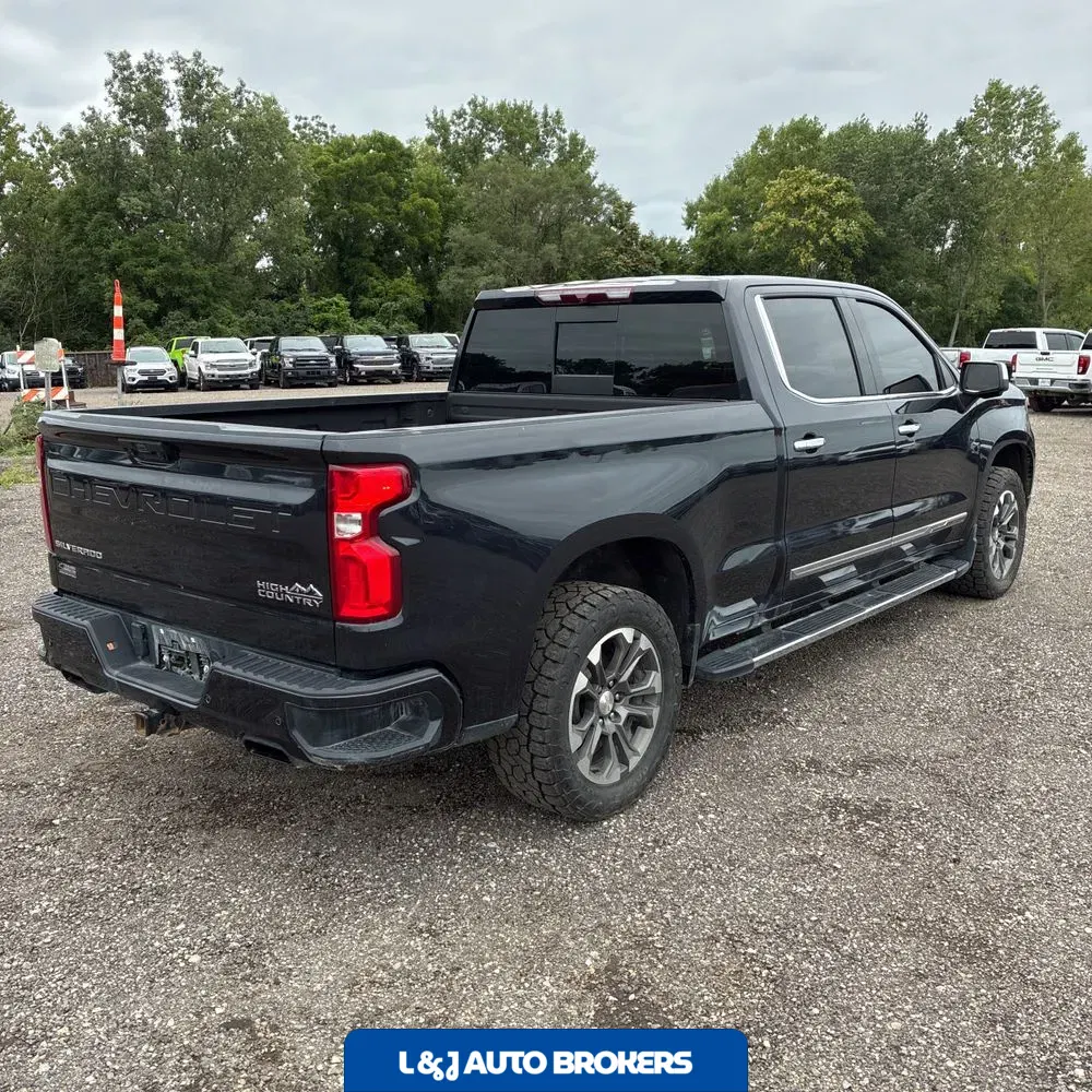 2022 Chevrolet Silverado 1500 High Country