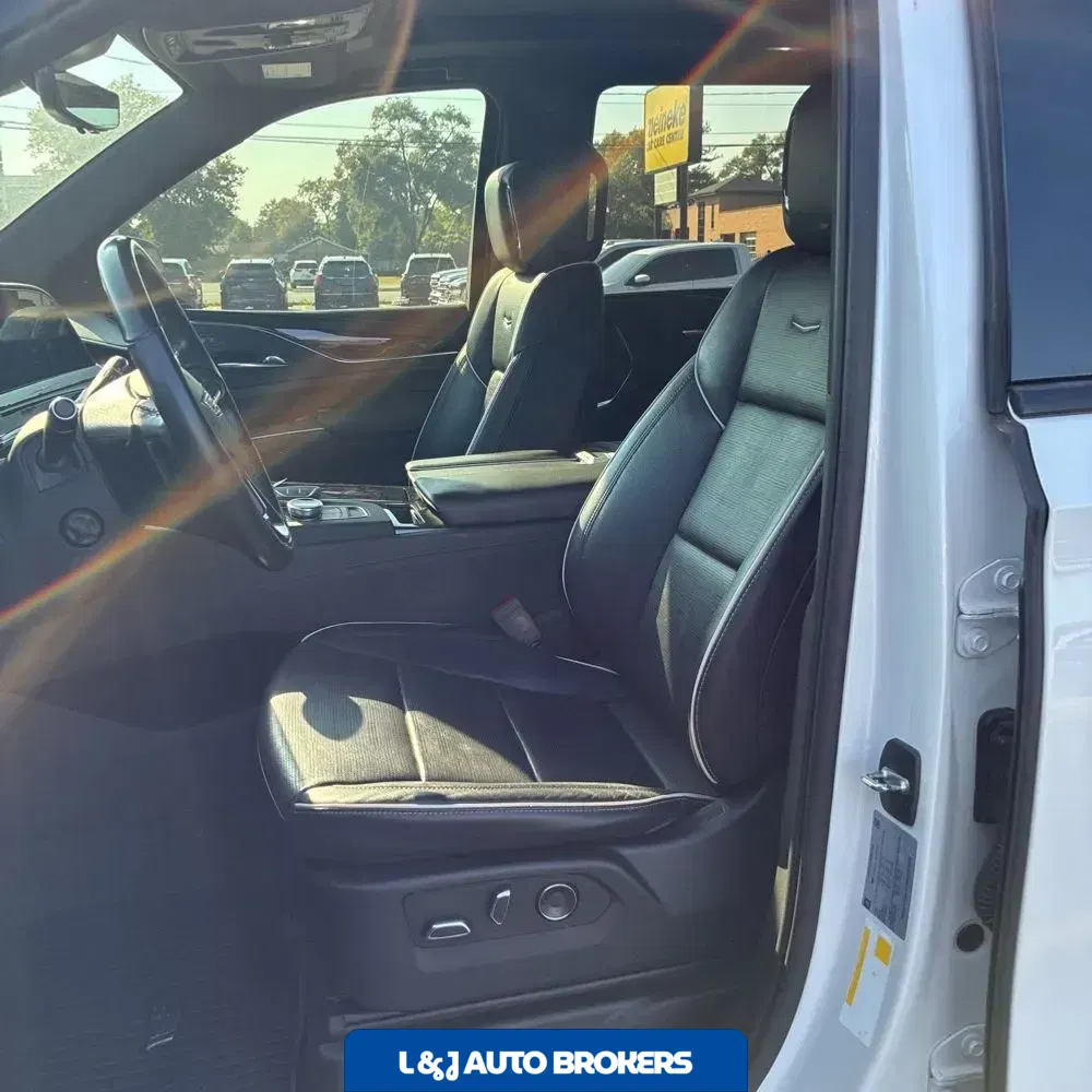 2021 Cadillac Escalade Sport