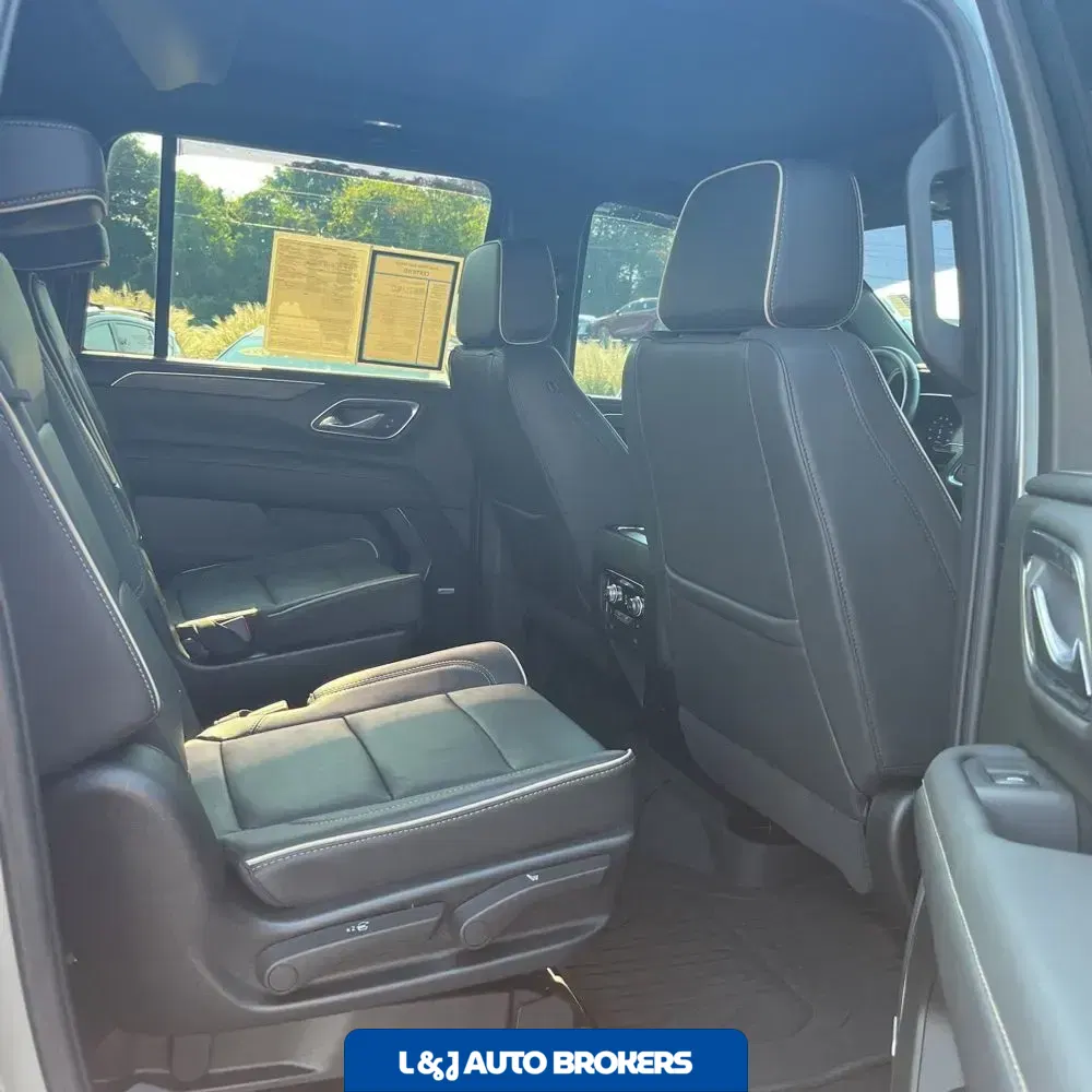 2023 GMC Yukon XL SLT