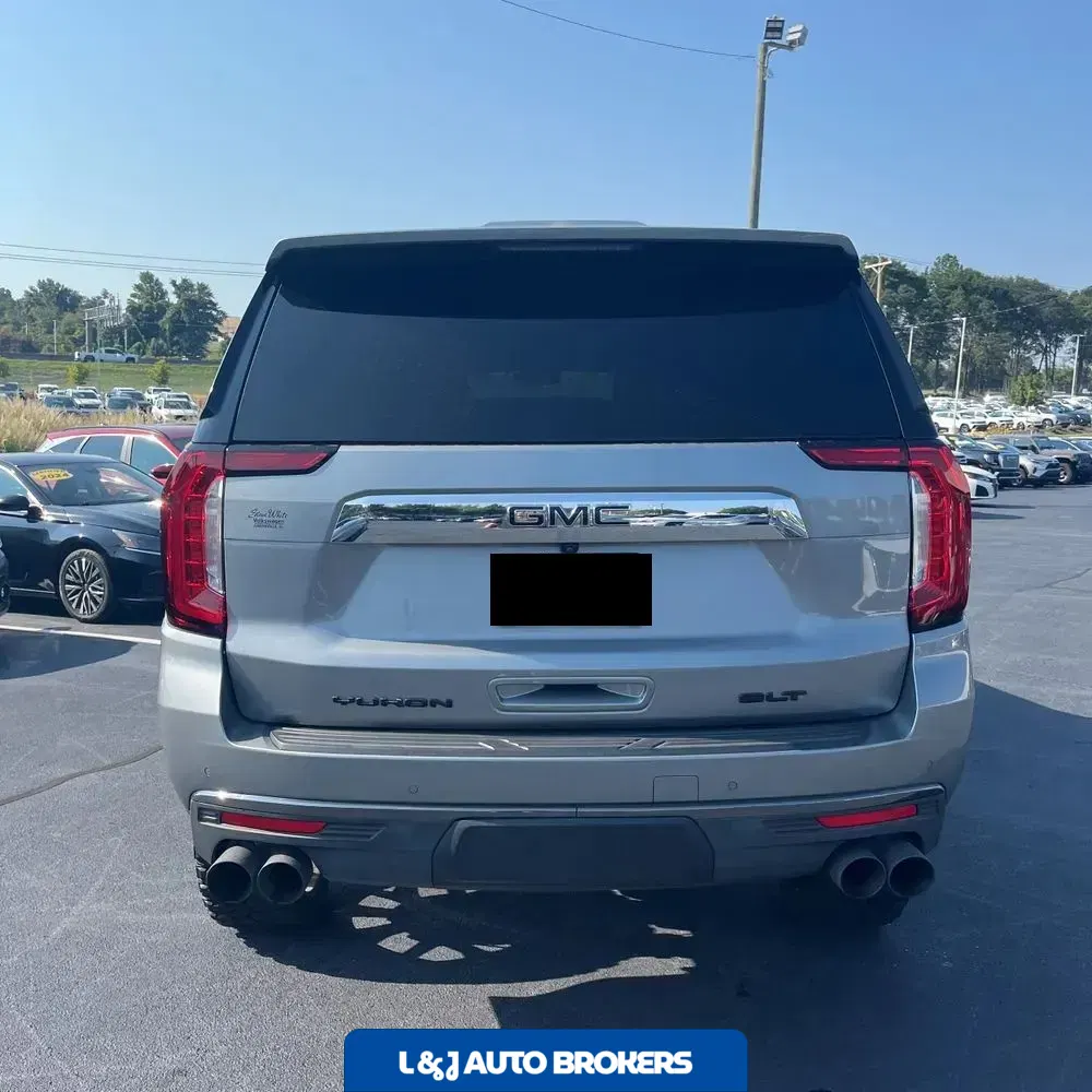 2023 GMC Yukon XL SLT