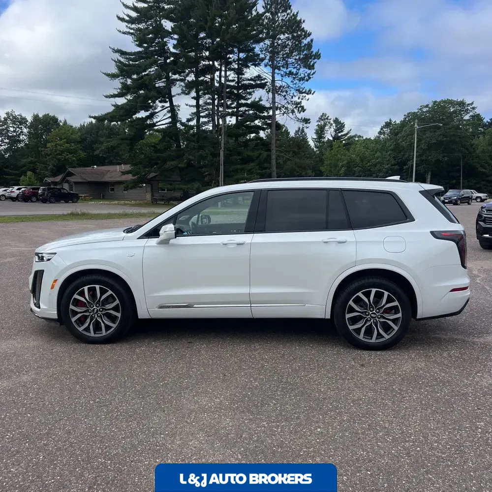 2024 Cadillac XT6 Sport
