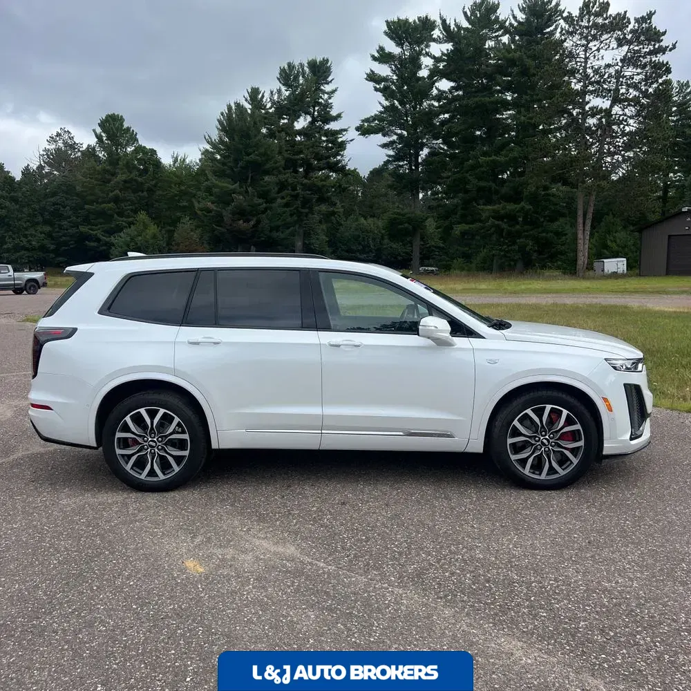 2024 Cadillac XT6 Sport
