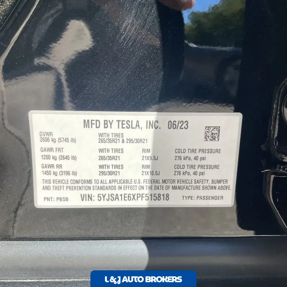 2023 Tesla Model S Plaid