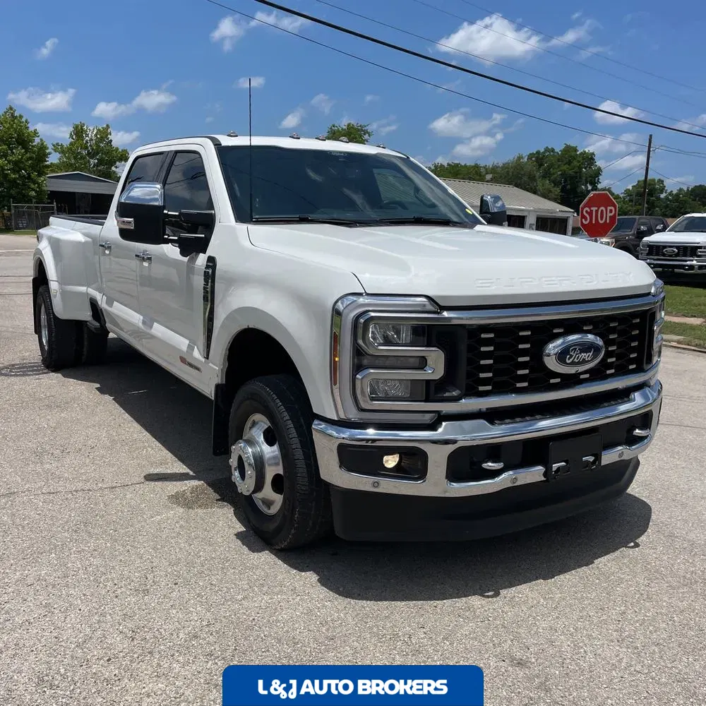 2024 Ford F-350 Super Duty Lariat