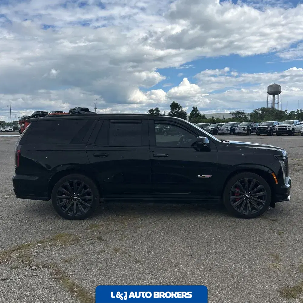 2025 Cadillac Escalade V-Sport