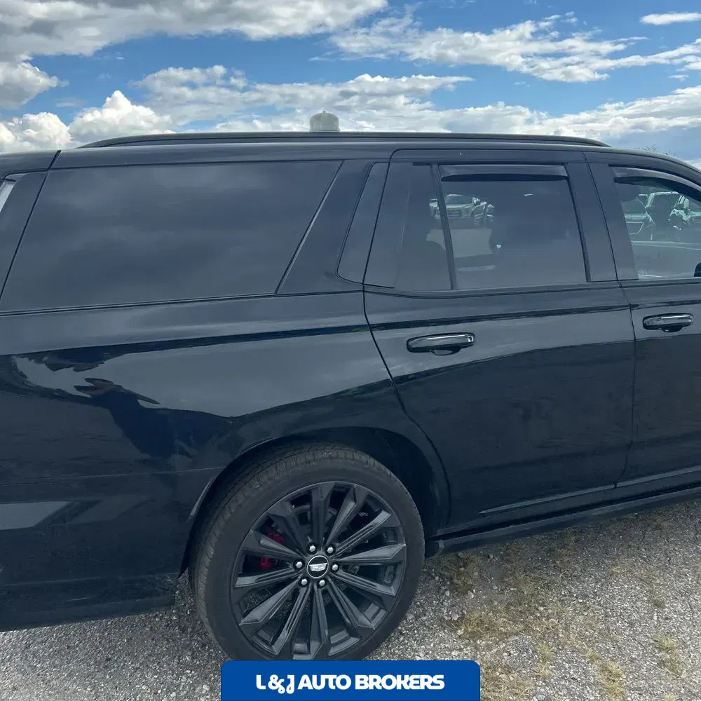2025 Cadillac Escalade V-Sport