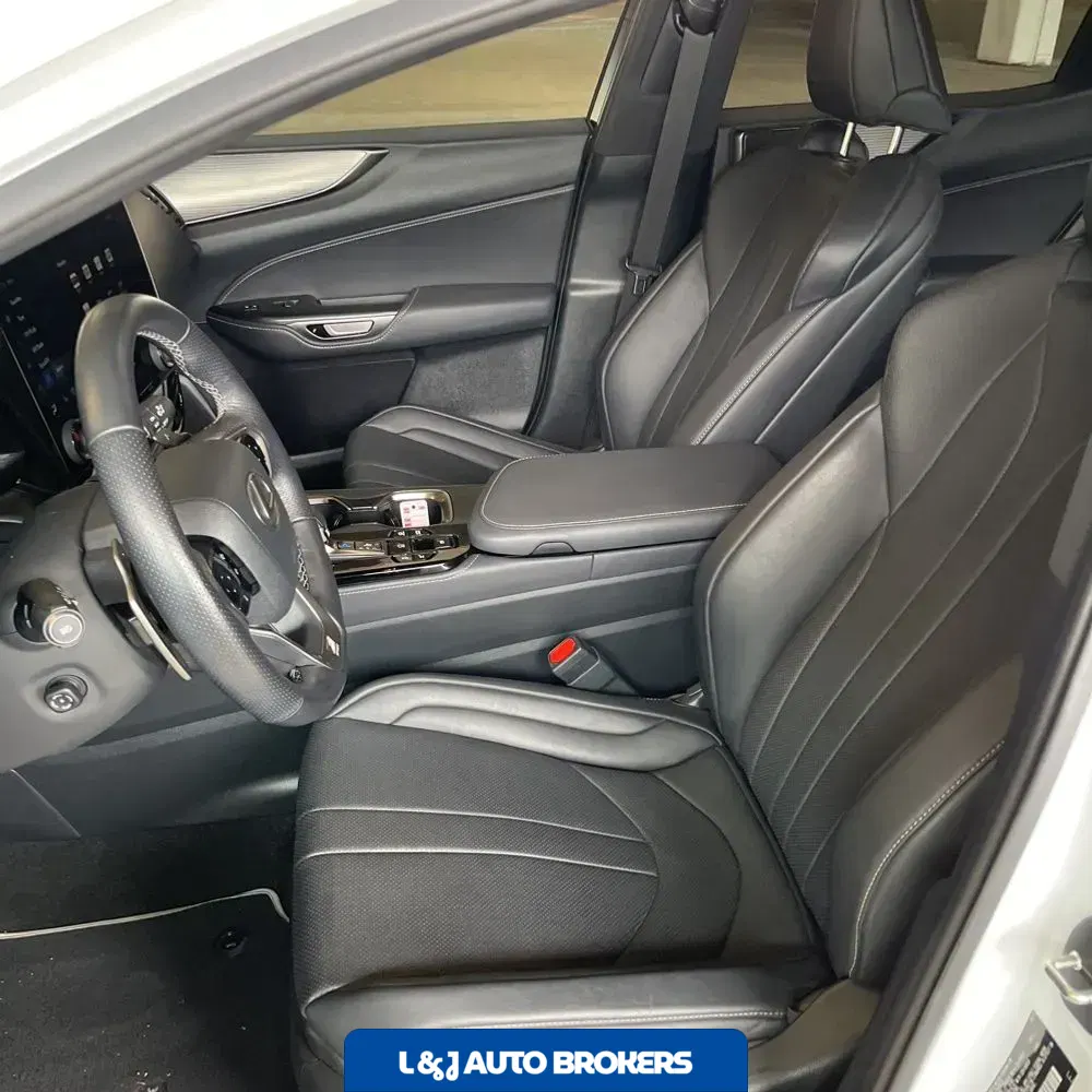 2024 Lexus NX 450h+ F SPORT Handling