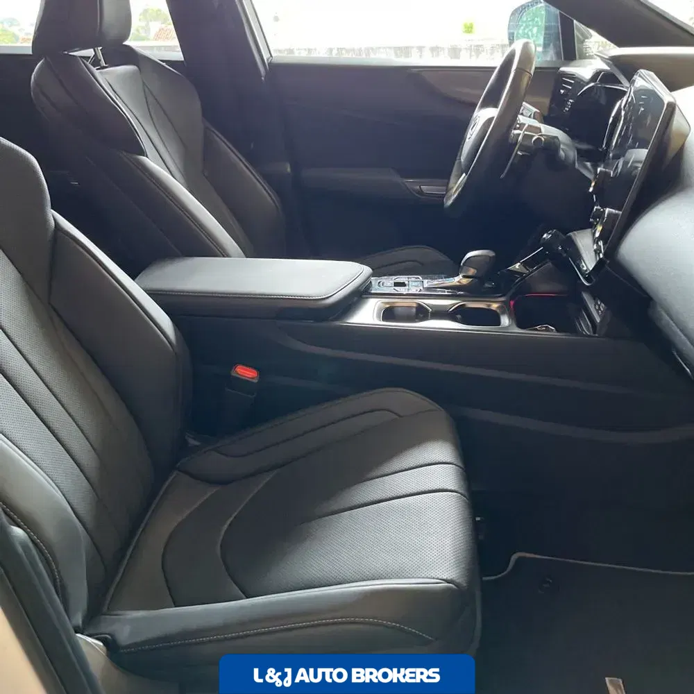 2024 Lexus NX 450h+ F SPORT Handling