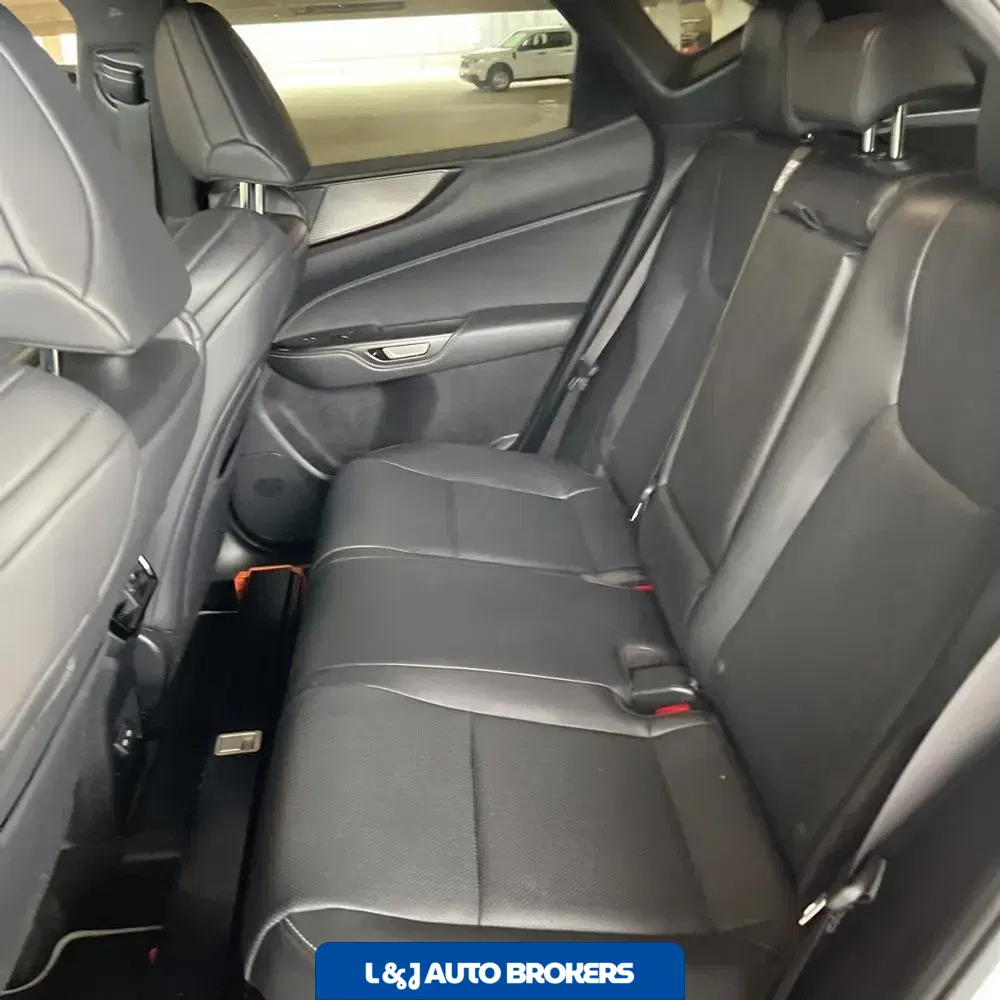2024 Lexus NX 450h+ F SPORT Handling