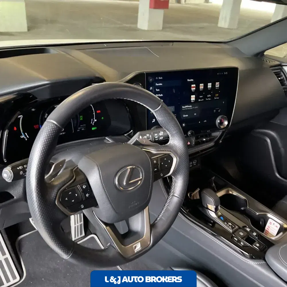 2024 Lexus NX 450h+ F SPORT Handling