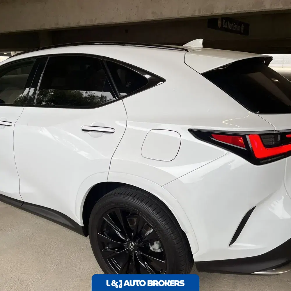 2024 Lexus NX 450h+ F SPORT Handling