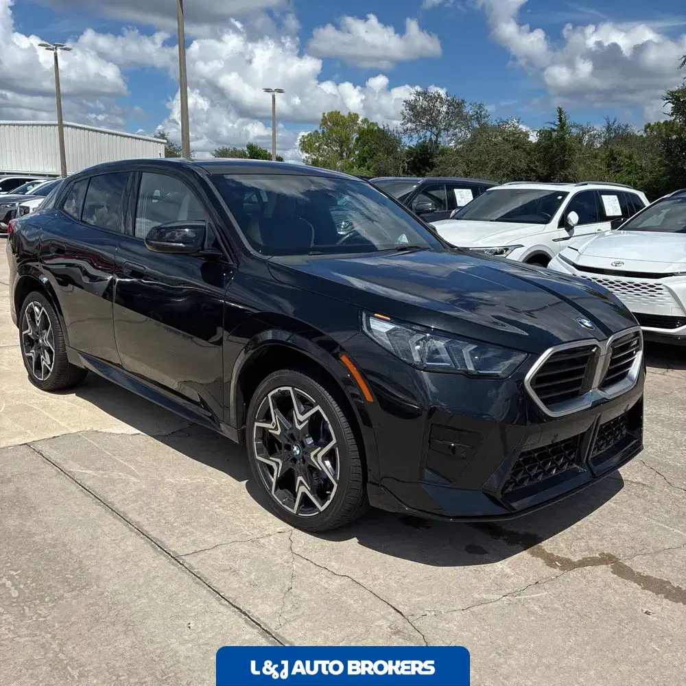 2024 BMW X2 M35i