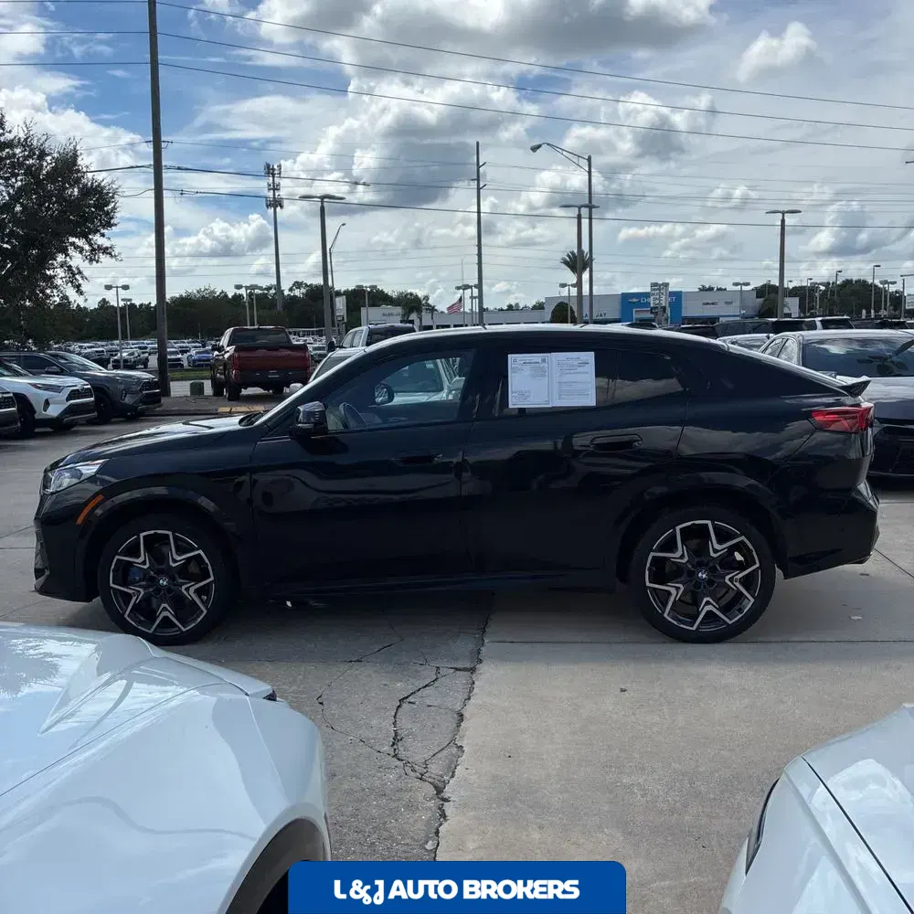 2024 BMW X2 M35i