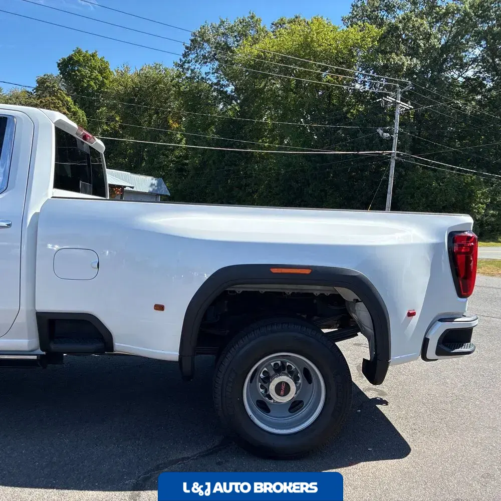 2023 GMC Sierra 3500HD Denali