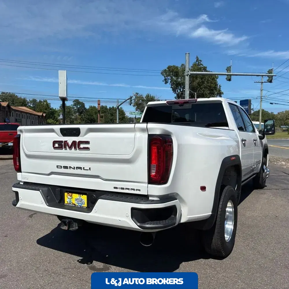 2023 GMC Sierra 3500HD Denali