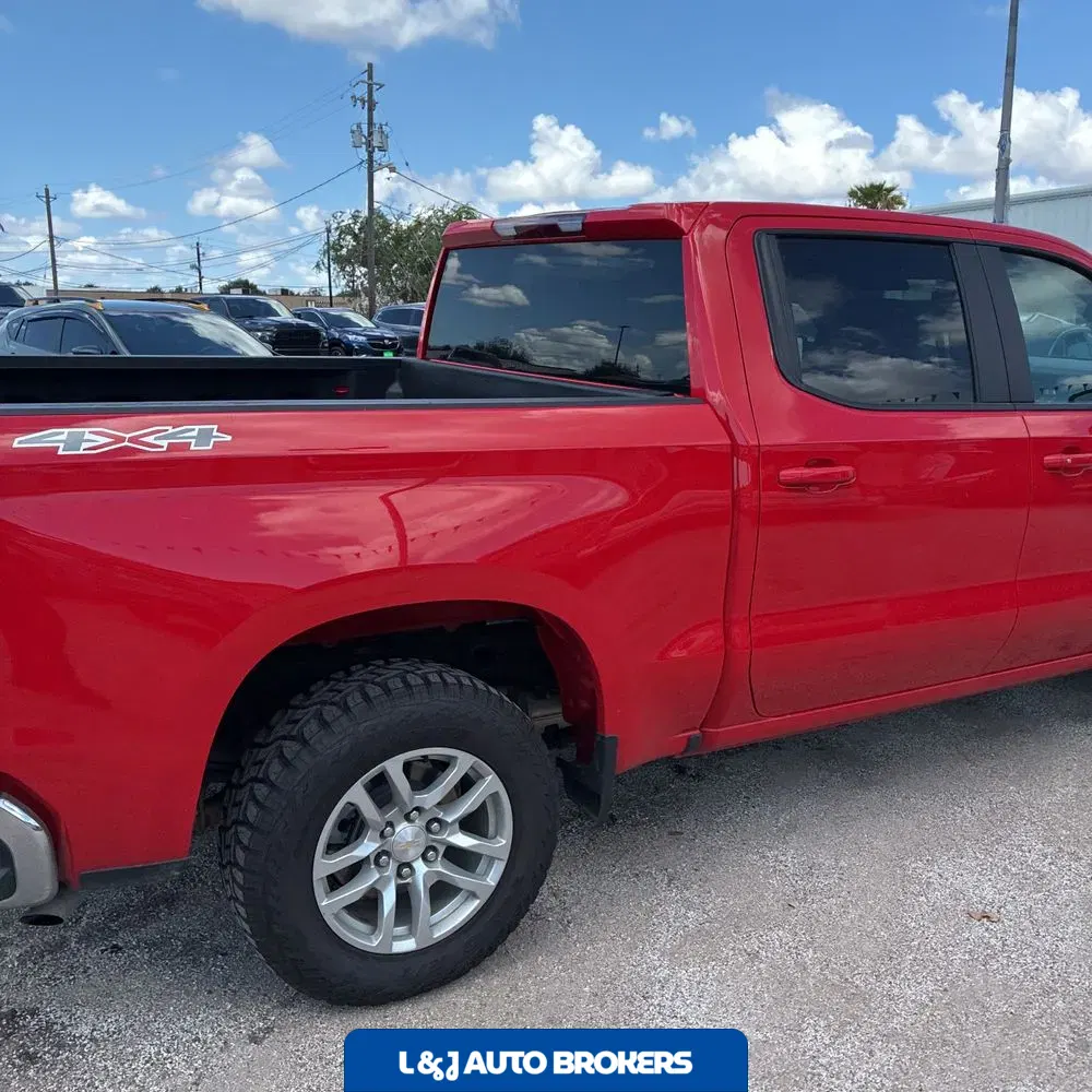 2025 Chevrolet Silverado 1500 LT