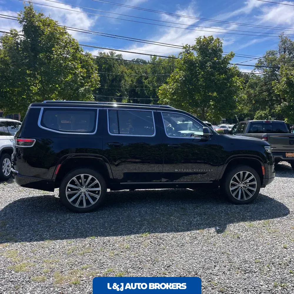 2022 Jeep Grand Wagoneer Series II