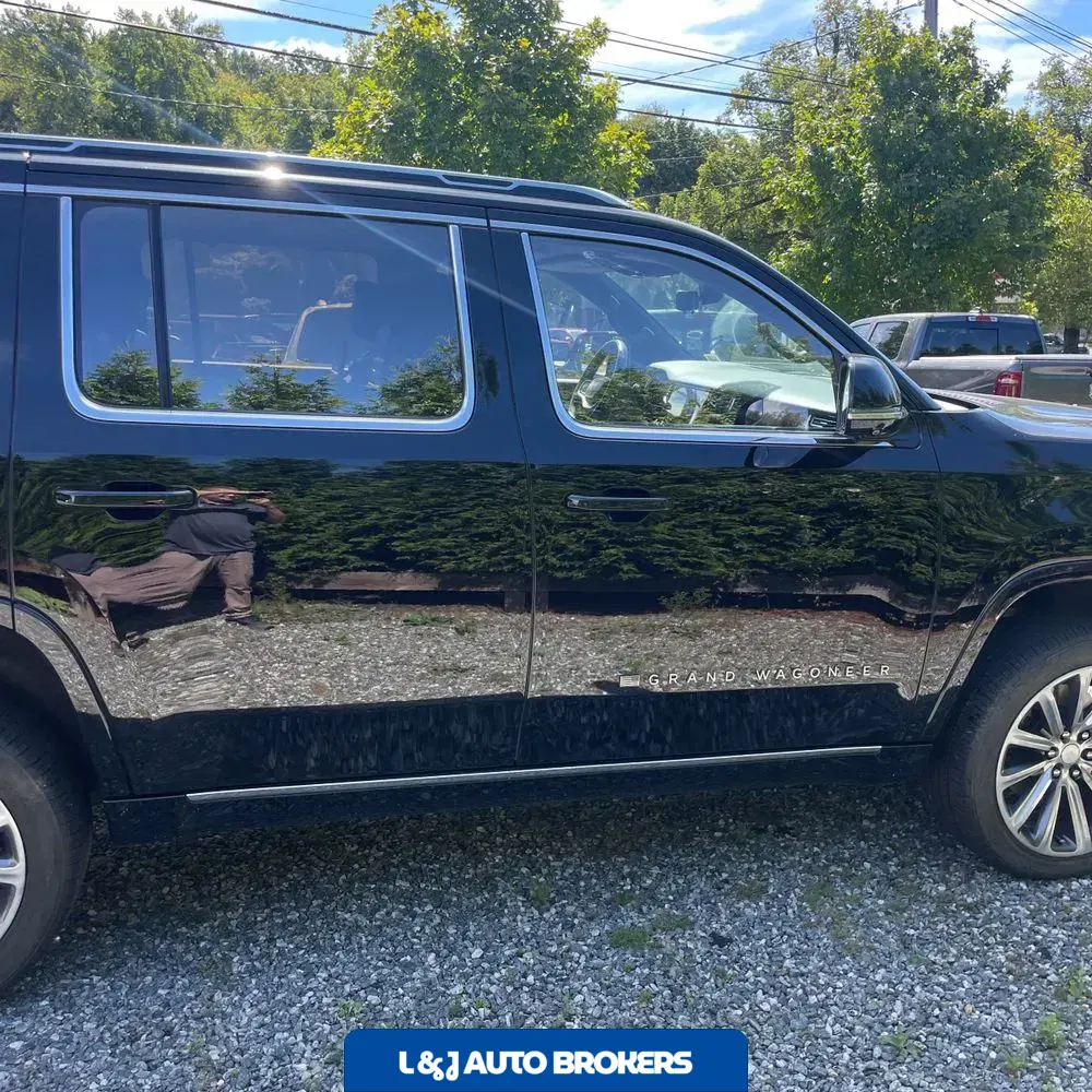 2022 Jeep Grand Wagoneer Series II
