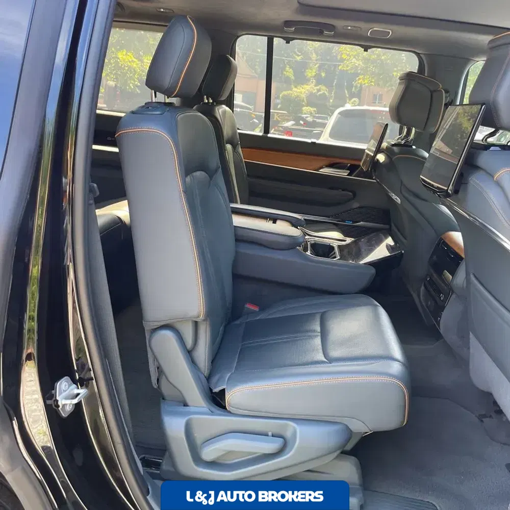 2022 Jeep Grand Wagoneer Series II