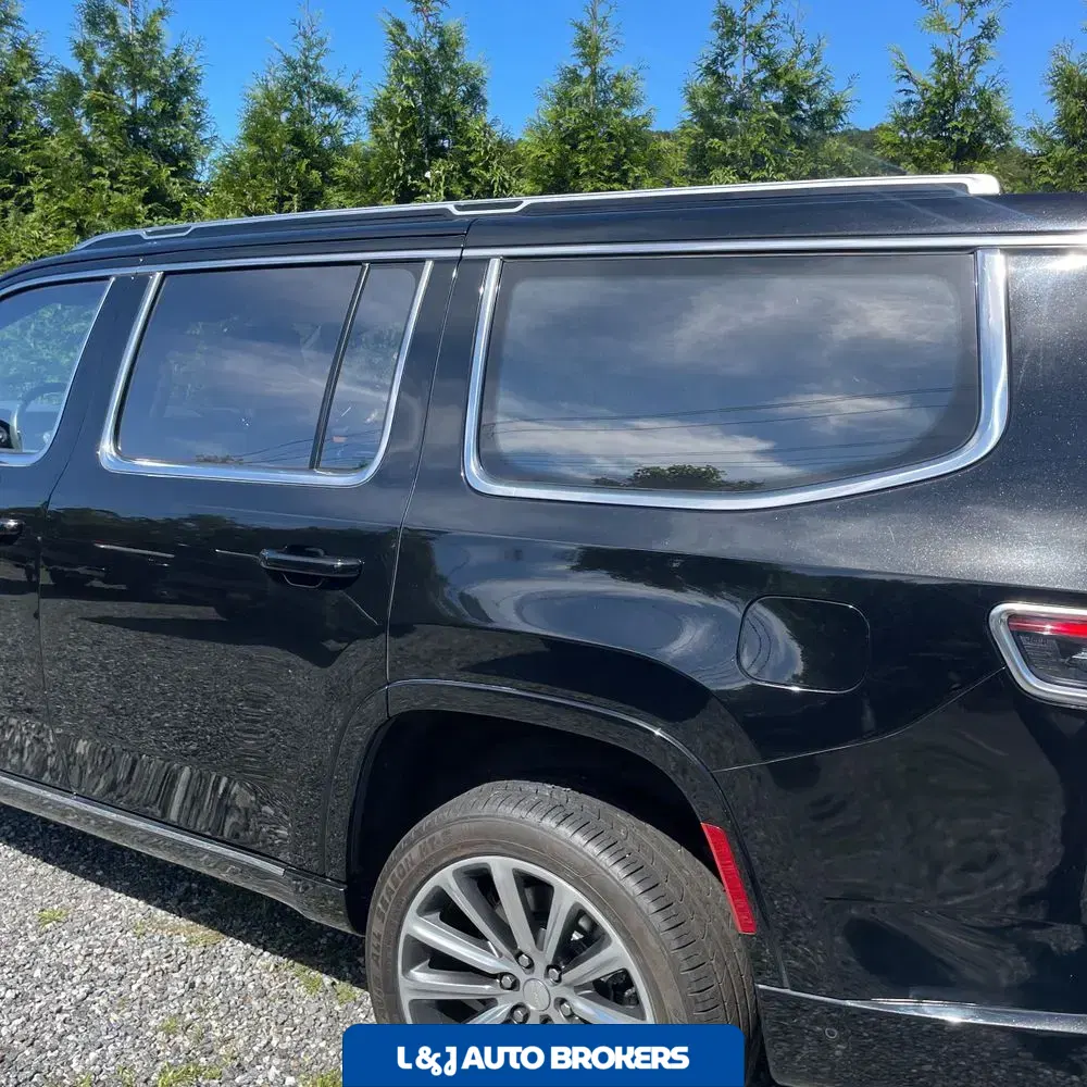 2022 Jeep Grand Wagoneer Series II