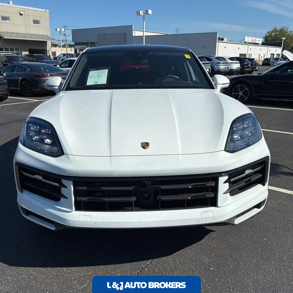 2024 Porsche Cayenne Coupe