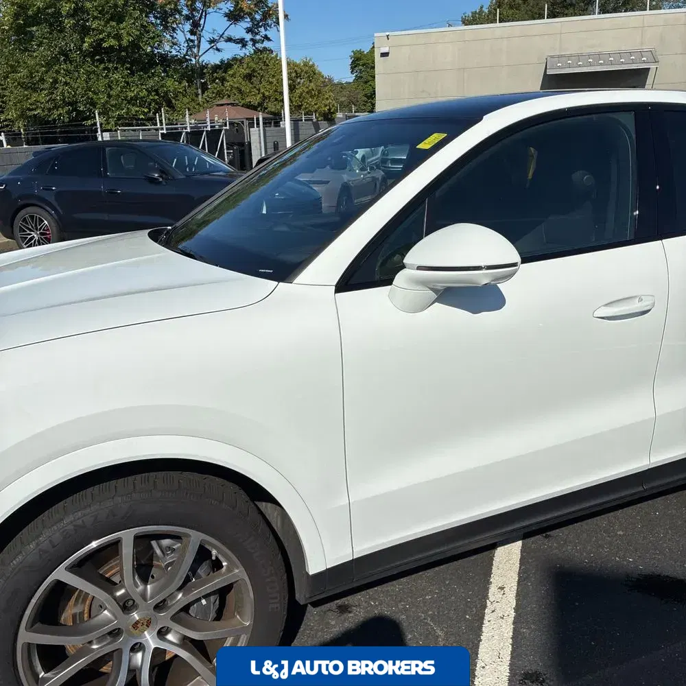 2024 Porsche Cayenne Coupe