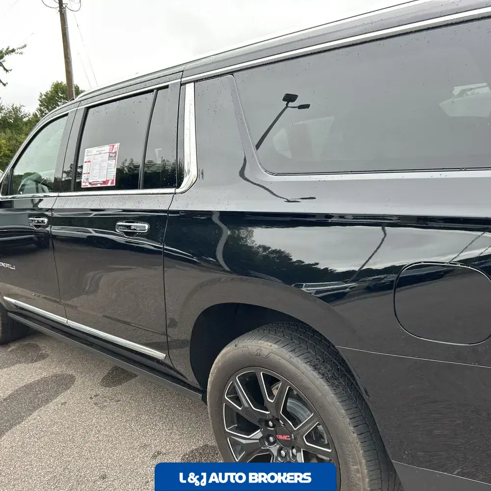 2024 GMC Yukon XL Denali