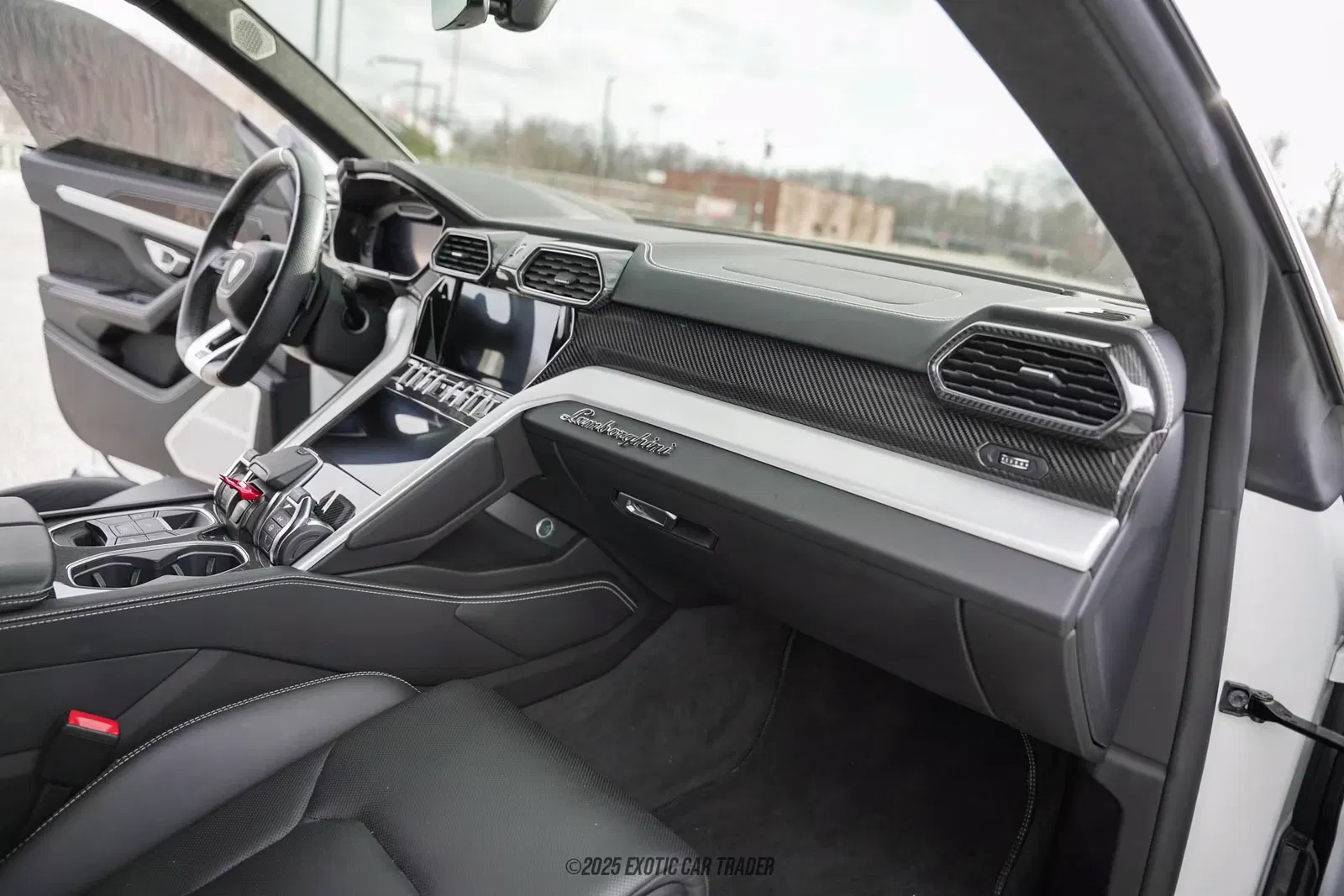 2020 Lamborghini Urus