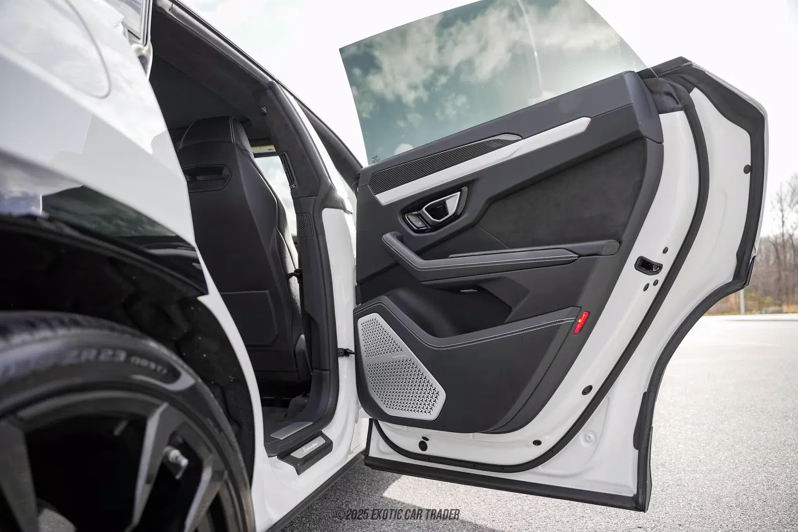 2020 Lamborghini Urus