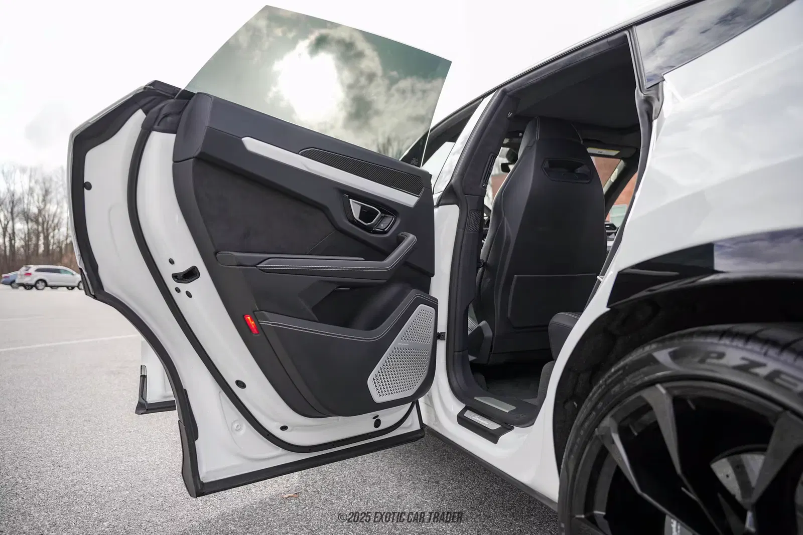 2020 Lamborghini Urus