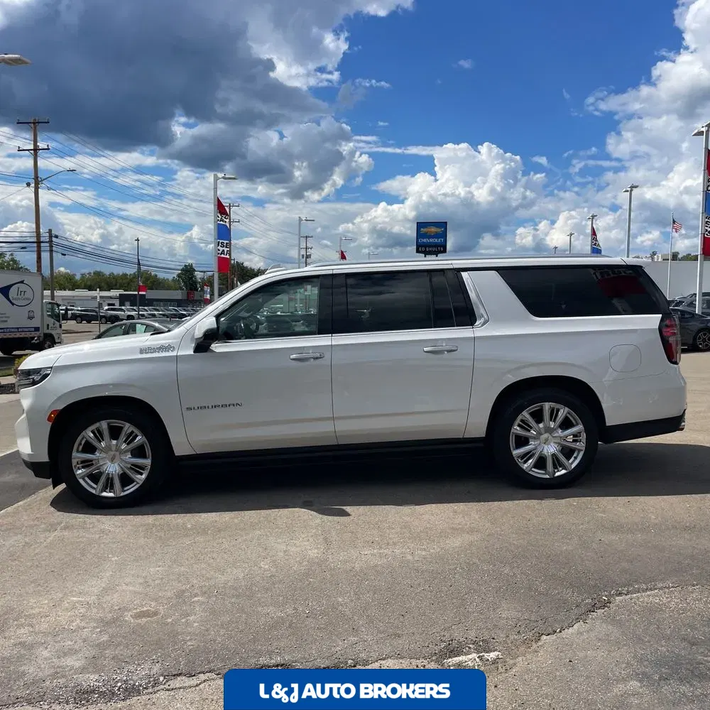2021 Chevrolet Suburban High Country