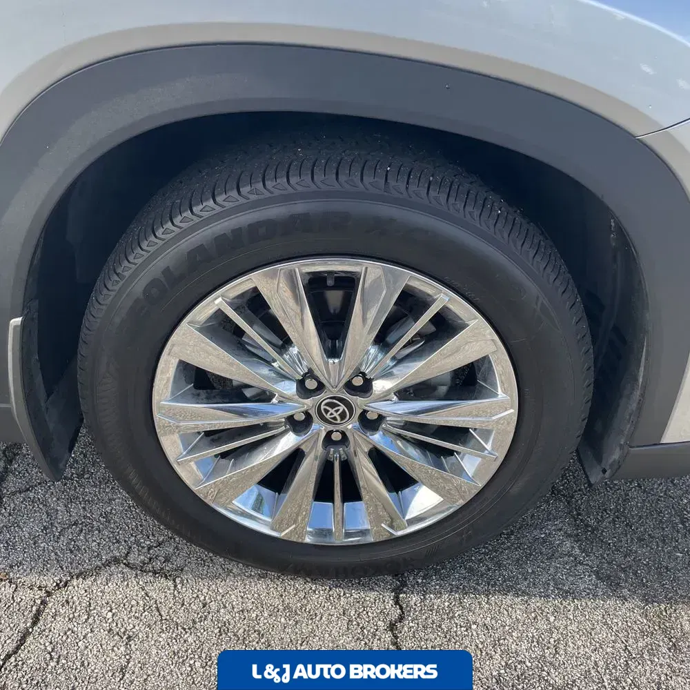 2024 Toyota Grand Highlander Platinum