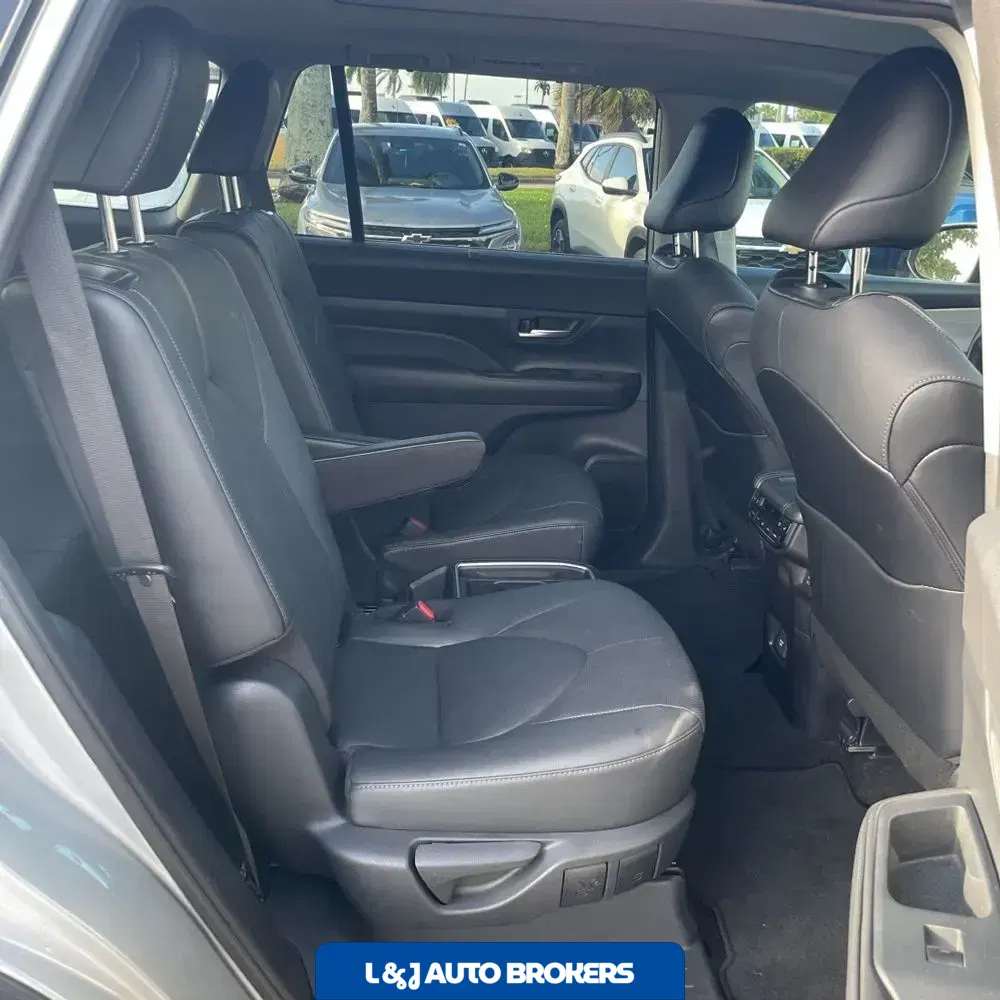 2024 Toyota Grand Highlander Platinum
