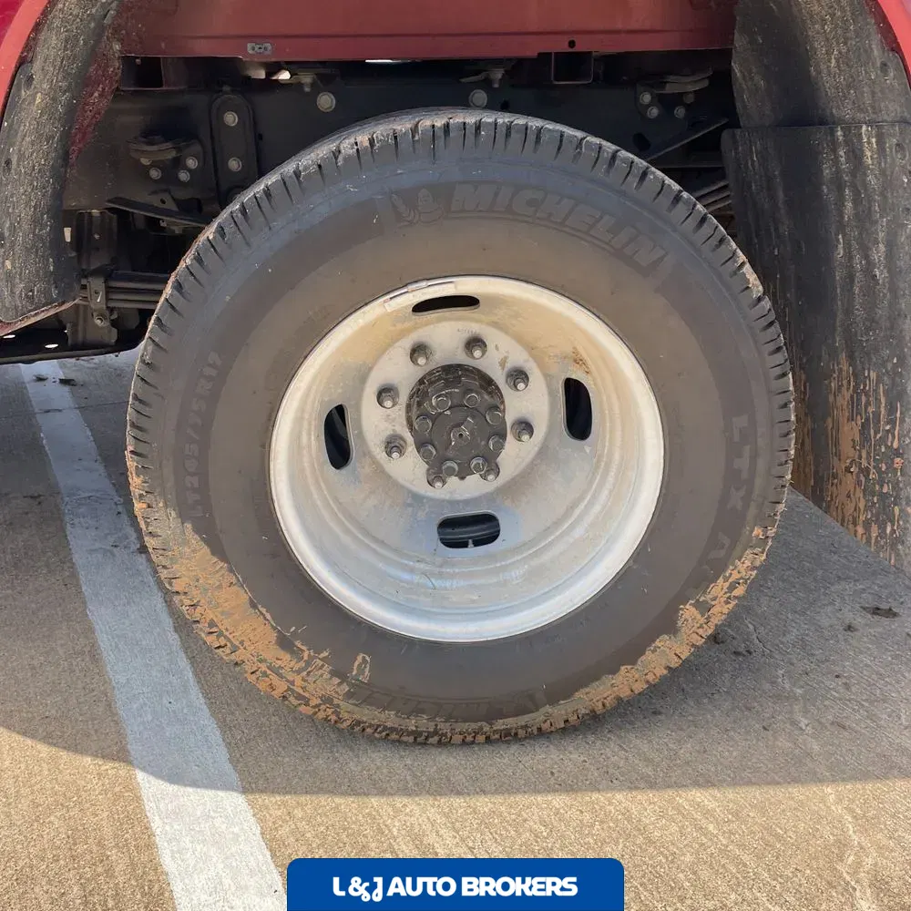 2025 Ford F-350 Super Duty XLT