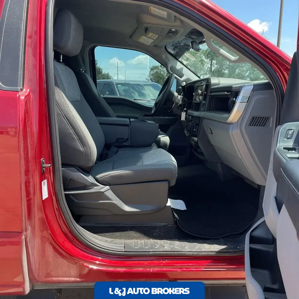 2025 Ford F-350 Super Duty XLT