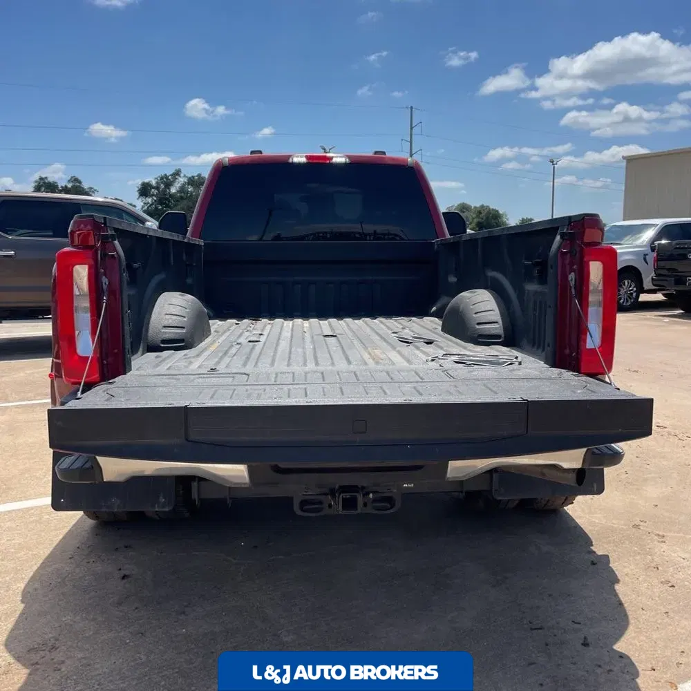 2025 Ford F-350 Super Duty XLT