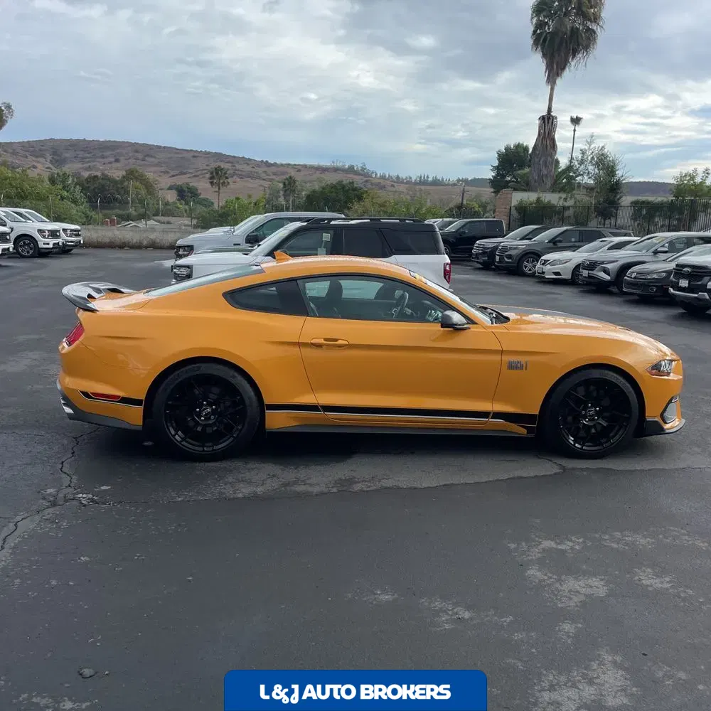2022 Ford Mustang Mach 1