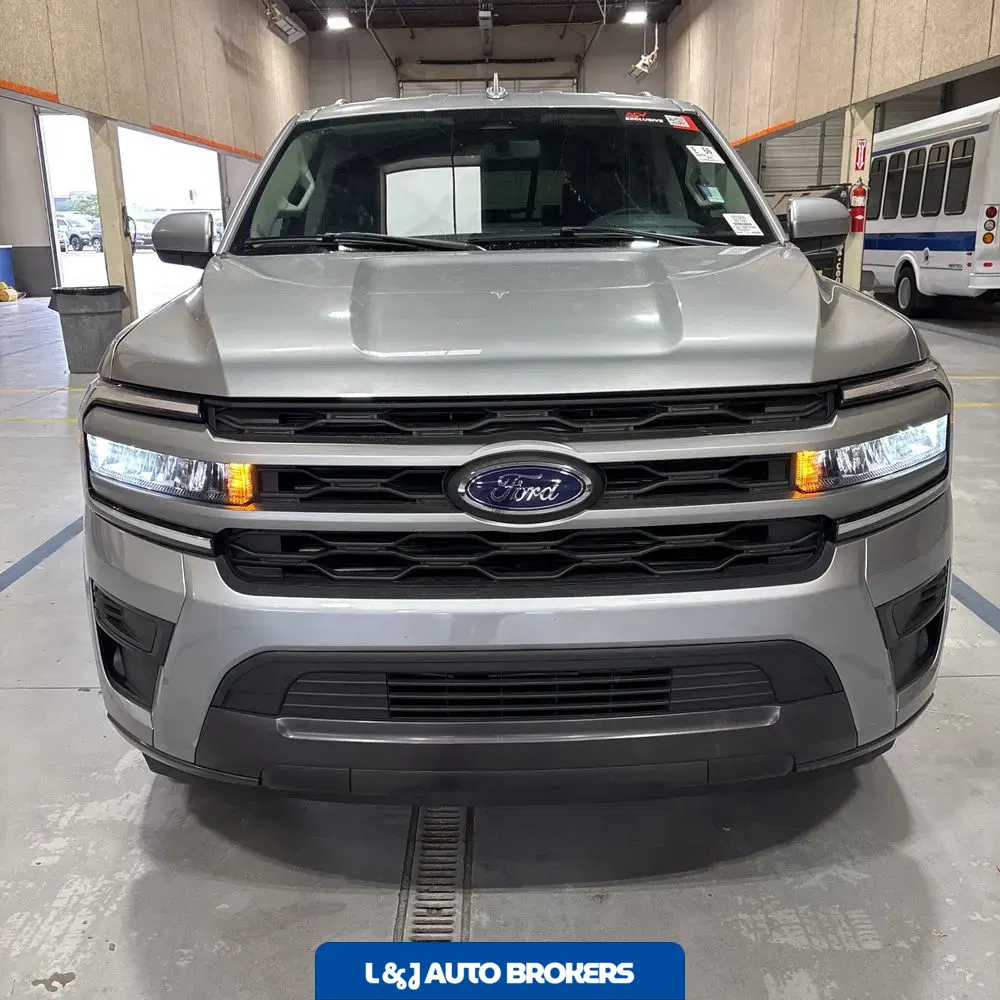2024 Ford Expedition XLT