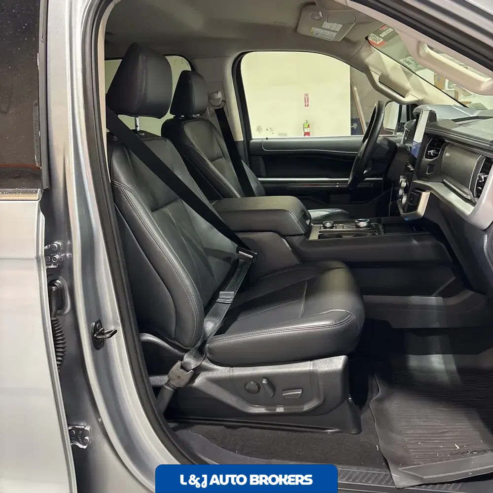 2024 Ford Expedition XLT